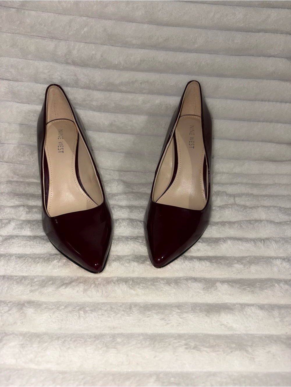Nine West Women's Dark Burgundy Patent Pointed Toe Pumps 8M